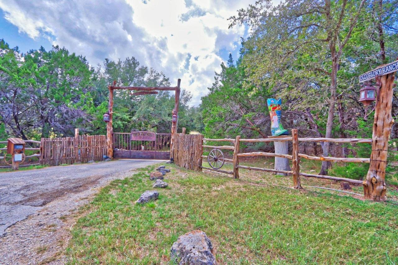 Log Cabin At Old Glory Ranch Wimberley Exterior photo