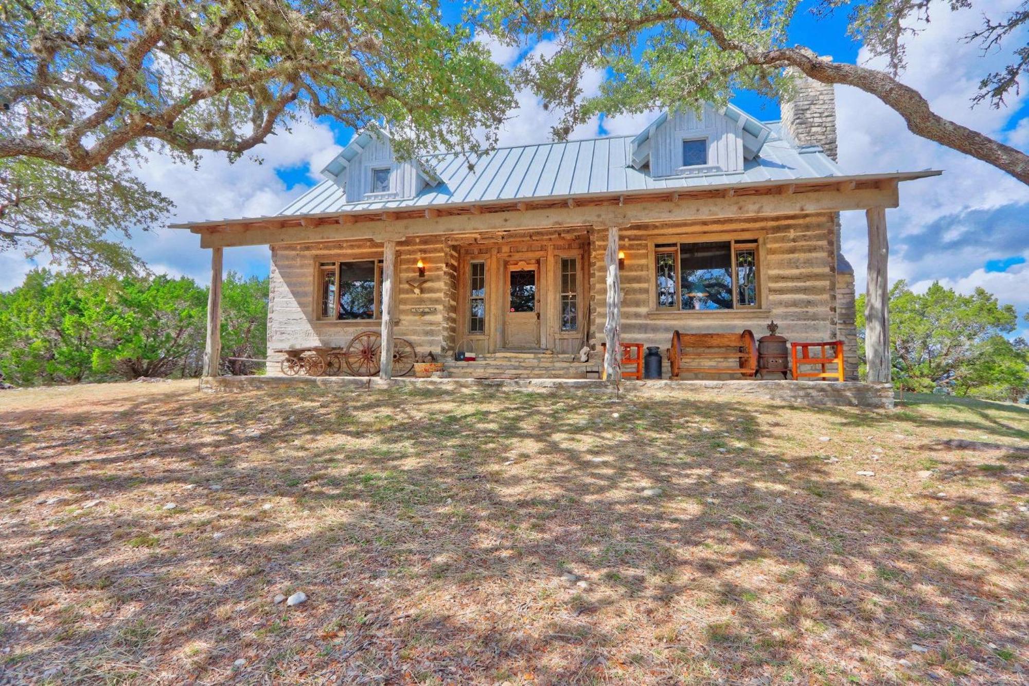 Log Cabin At Old Glory Ranch Wimberley Exterior photo