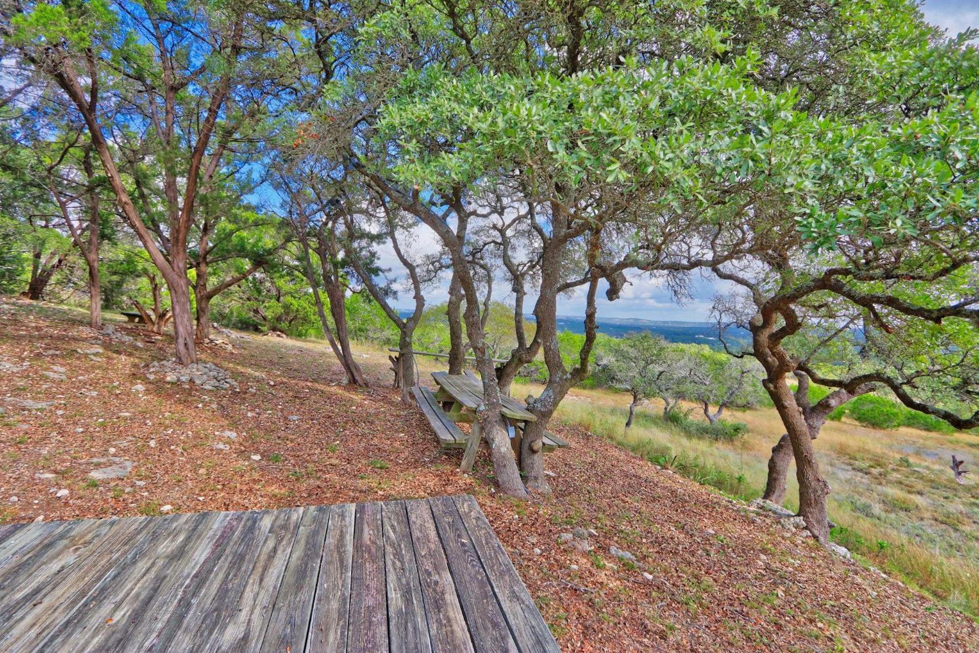 Log Cabin At Old Glory Ranch Wimberley Exterior photo
